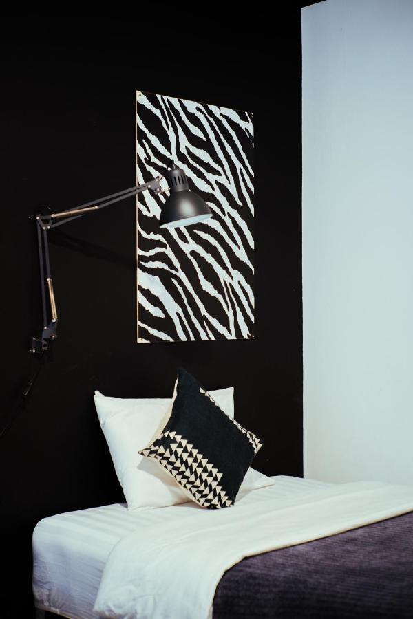 Roemah Renjana Bandung Bed & Breakfast ภายนอก รูปภาพ