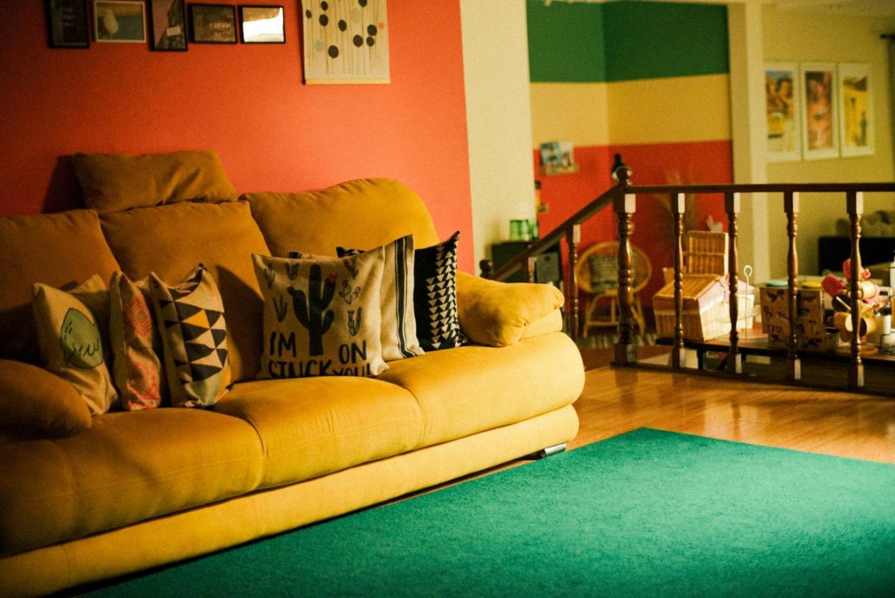 Roemah Renjana Bandung Bed & Breakfast ภายนอก รูปภาพ