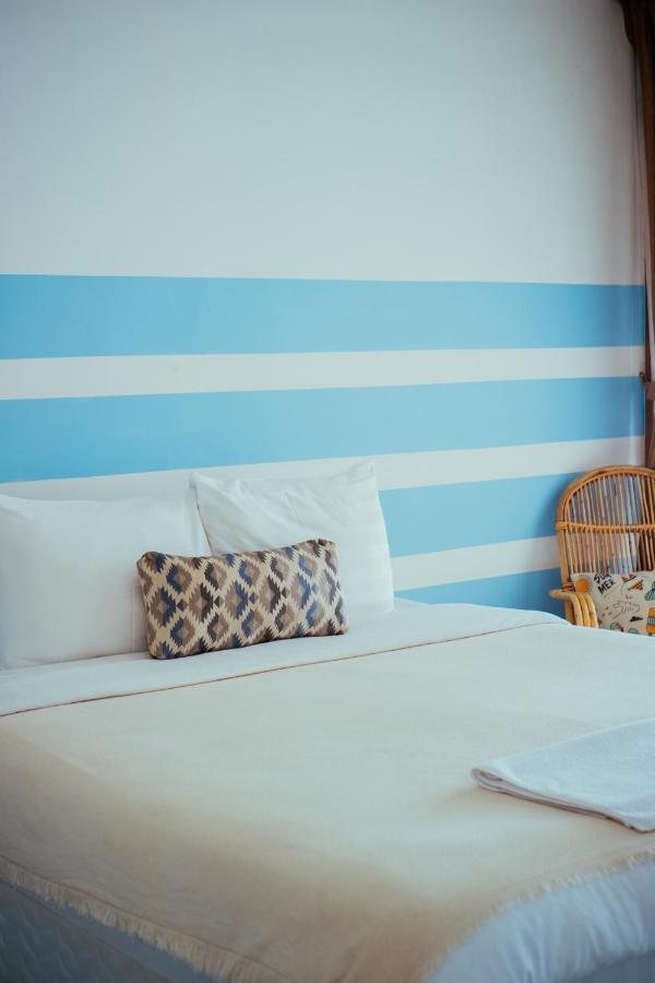 Roemah Renjana Bandung Bed & Breakfast ภายนอก รูปภาพ