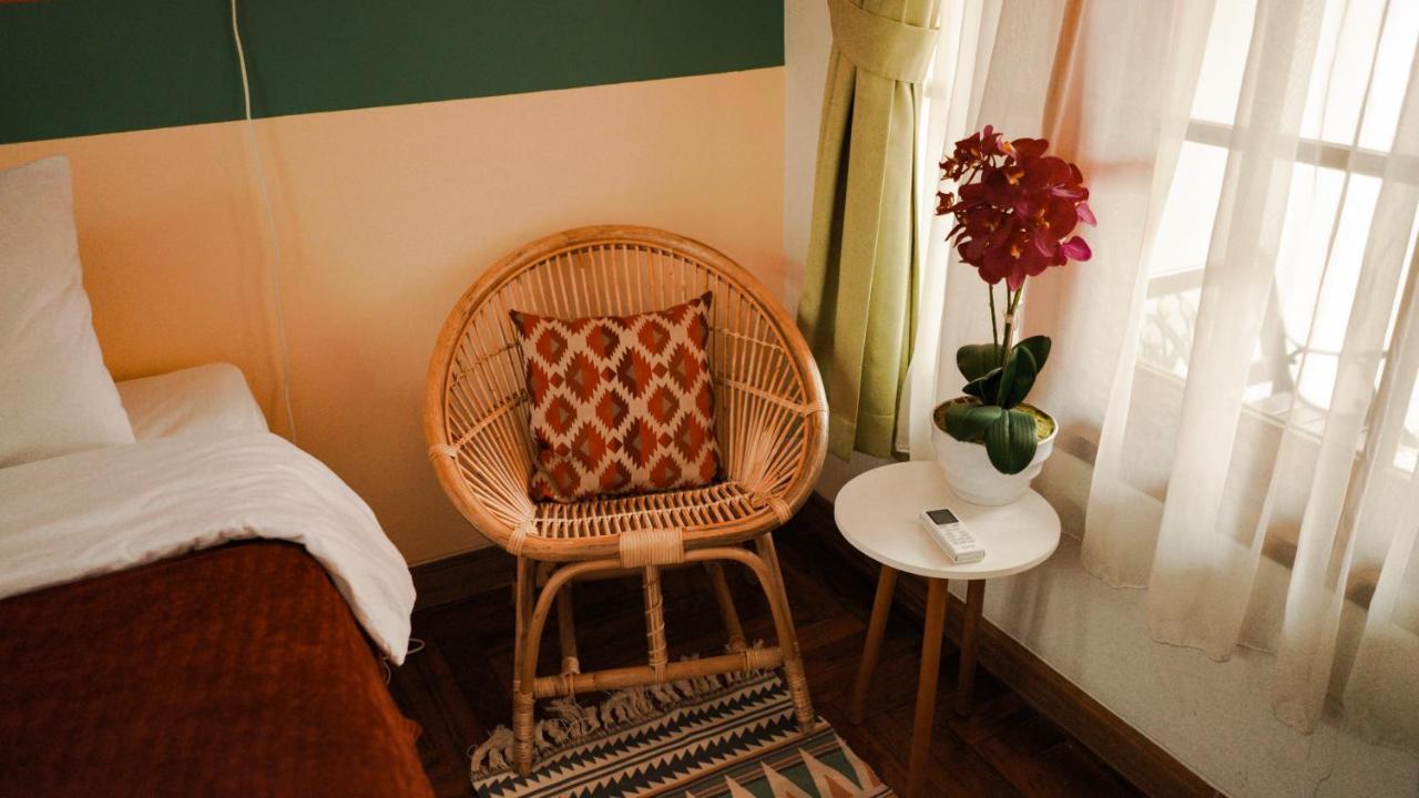 Roemah Renjana Bandung Bed & Breakfast ภายนอก รูปภาพ