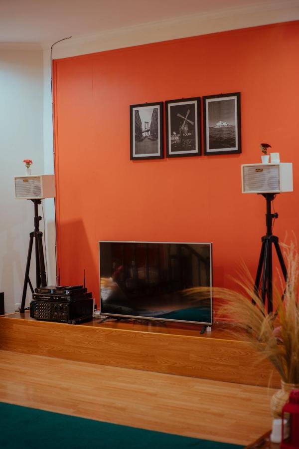 Roemah Renjana Bandung Bed & Breakfast ภายนอก รูปภาพ