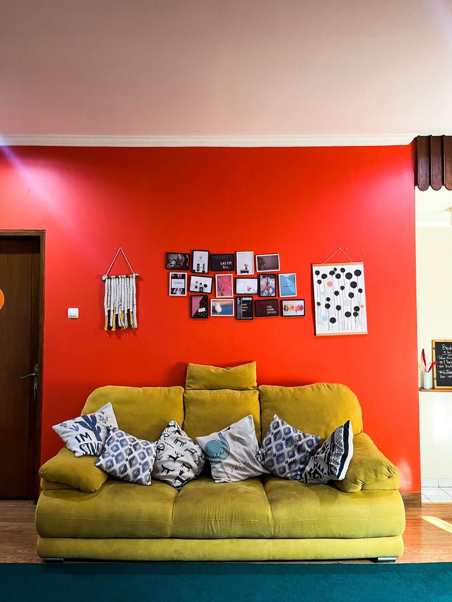 Roemah Renjana Bandung Bed & Breakfast ภายนอก รูปภาพ